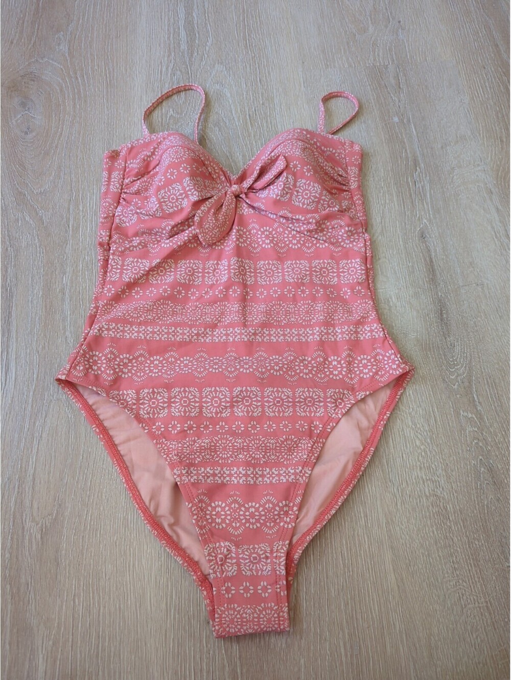 Robin Piccone Isla One Piece Swimsuit 14 Bandeau High Waist Hygiene Liner NWOT